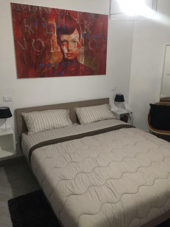 Sosta Rock Appartement Casal Palocco Buitenkant foto
