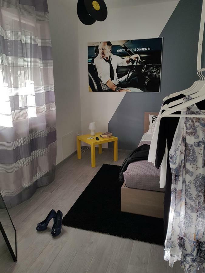 Sosta Rock Appartement Casal Palocco Buitenkant foto